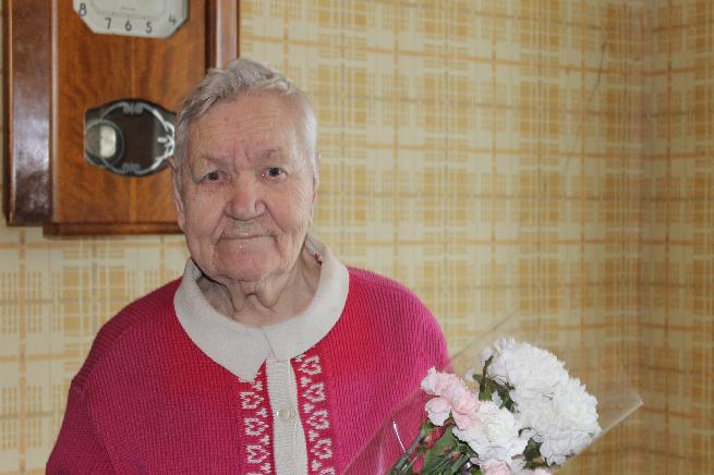 Отметила 90-летний юбилей труженица тыла Фигурина Галина Феофиловна