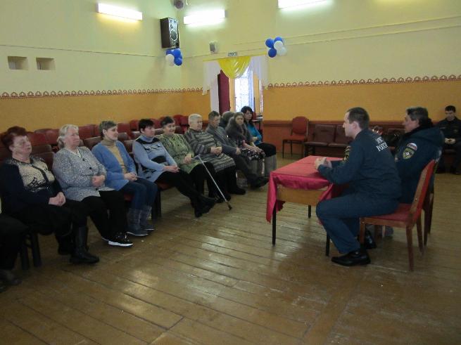 Занятие в «Школе безопасности» для получателей социальных услуг и социальных работников с. Подозерский 