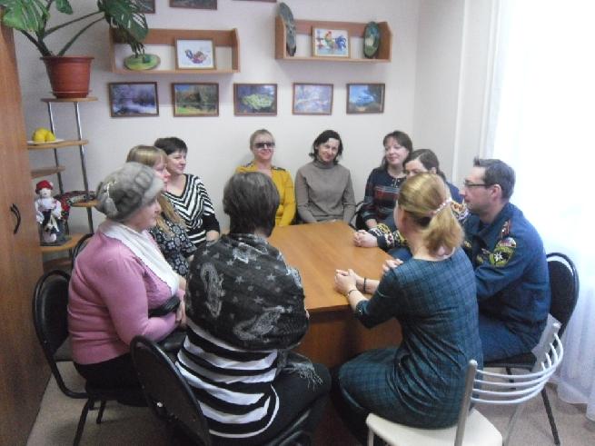 Встреча  начальника Отделения надзорной деятельности Комсомольского района и слушателей «Школы безопасности» 