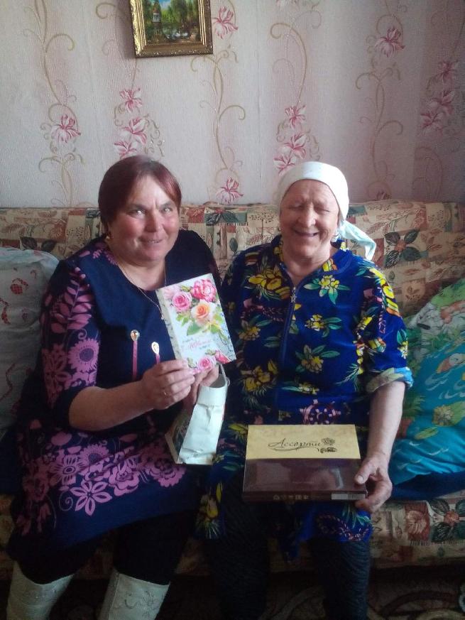 Юбилей получательницы социальных услуг на дому п. Писцово Абрамовой Нины Александровны