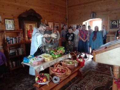Участие в праздничном богослужении в Свято – Никольском храме д. Коромыслово