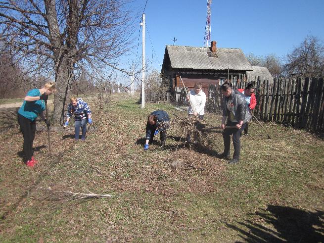 Участие социальных работников в областной акции "Ветеран живет рядом"