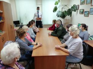 В ОБУСО «Комсомольский ЦСО» продолжает работу Школа финансовой грамотности