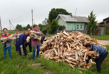 Акция «Здесь и сейчас» в рамках областной акции «Ветеран живет рядом»