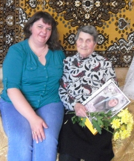 85-летний юбилей труженицы тыла, ветерана труда Валентины Ильиничны Груздевой