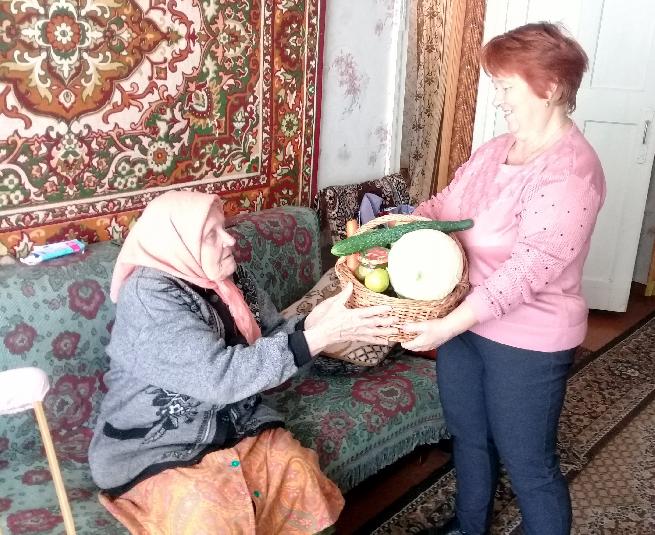 Благотворительная акция ко Дню пожилого человека «Доброе лукошко»