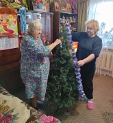 Елочка гори.