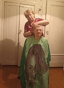 Акция «Социальный парикмахер», приуроченная к Дню матери