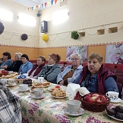 Тепло сердец за чашкой чая