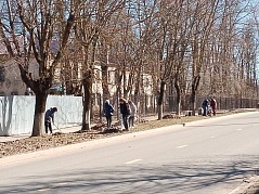 Участие в весенней уборке территории города Комсомольска