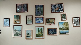 Выставка изо-студии «Палитра» под названием «Рукам-дело, душе-праздник»